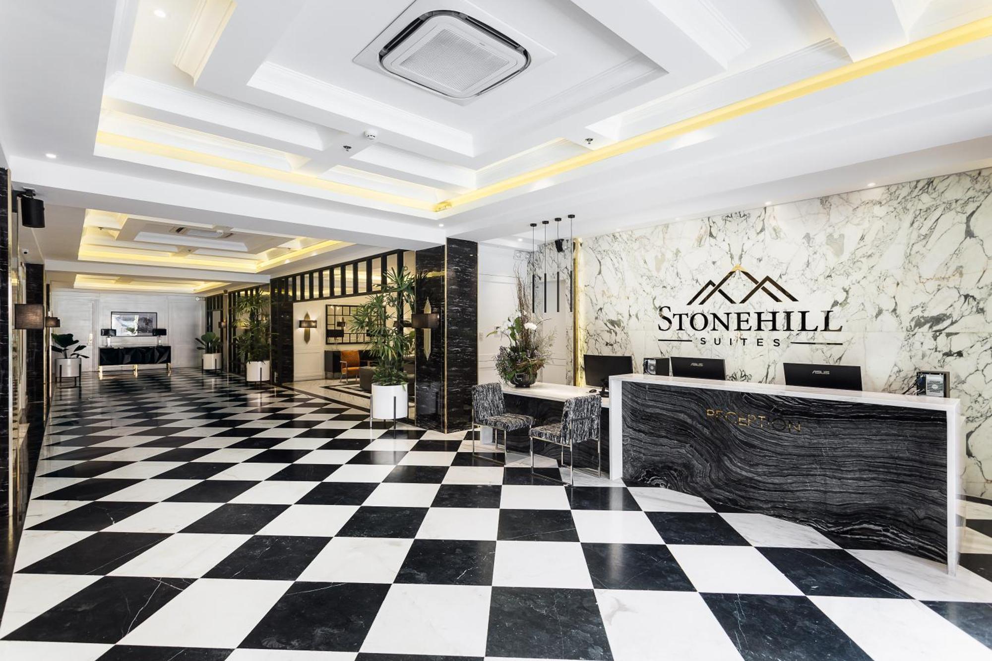 Stonehill Suites Bacolod Eksteriør billede
