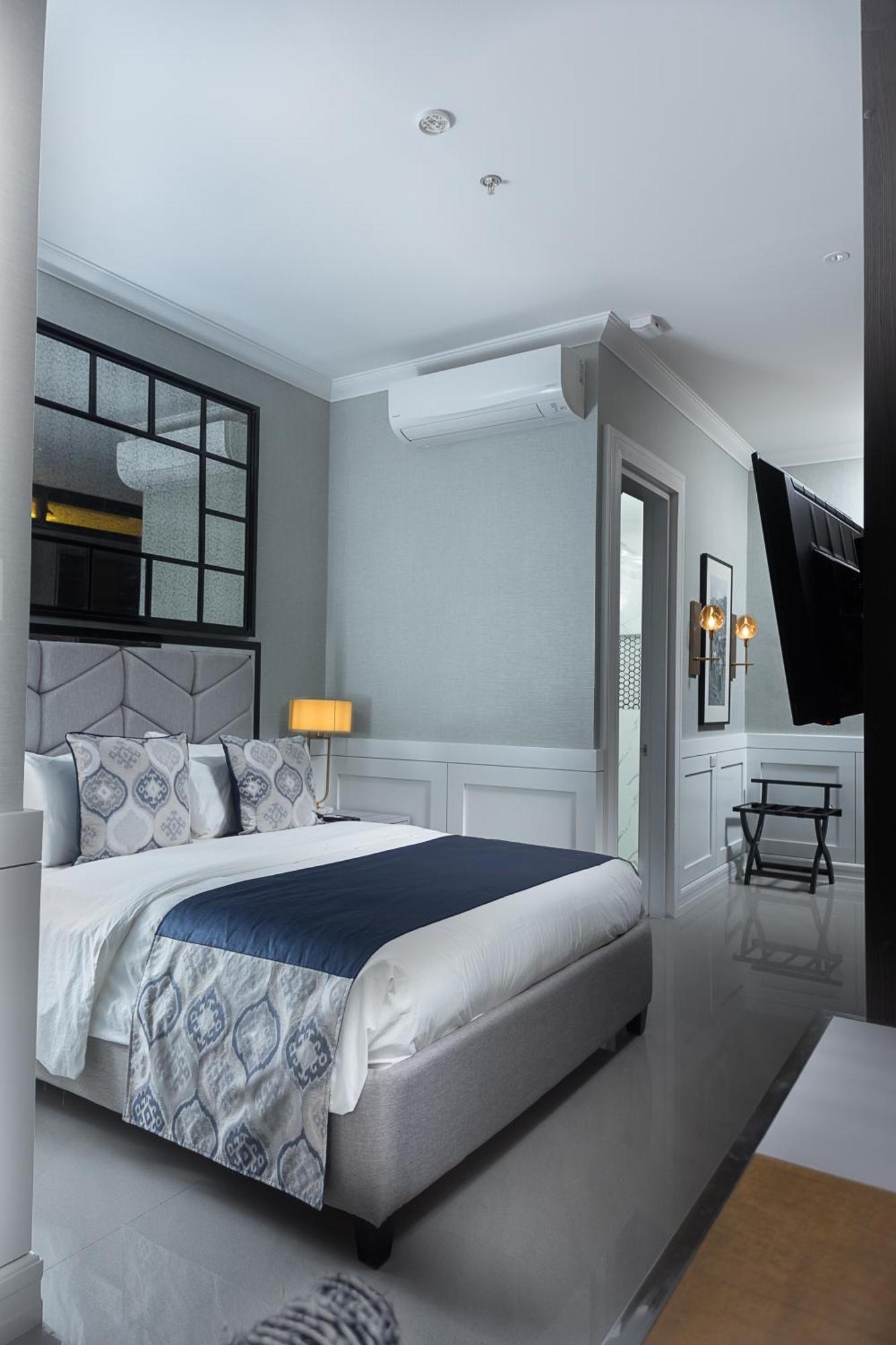 Stonehill Suites Bacolod Eksteriør billede