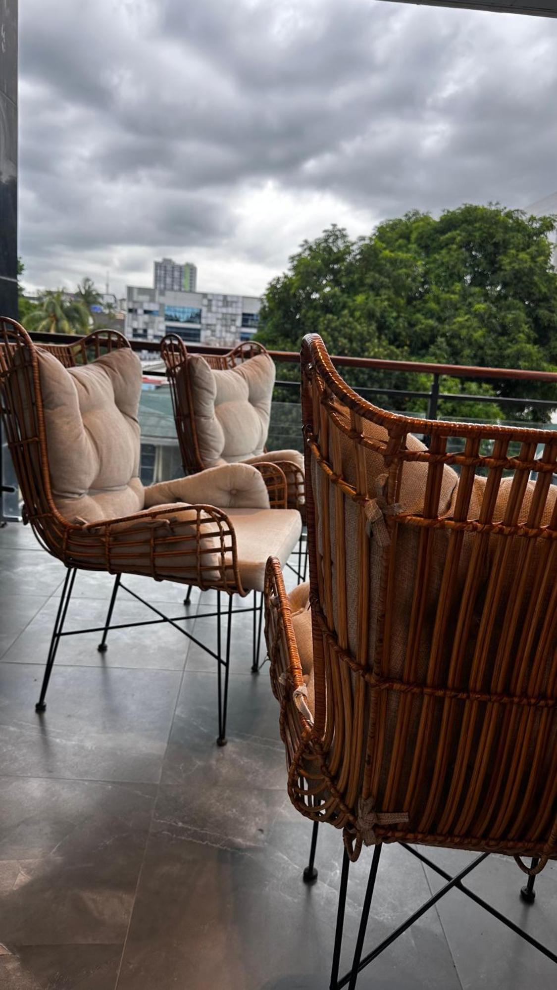 Stonehill Suites Bacolod Eksteriør billede